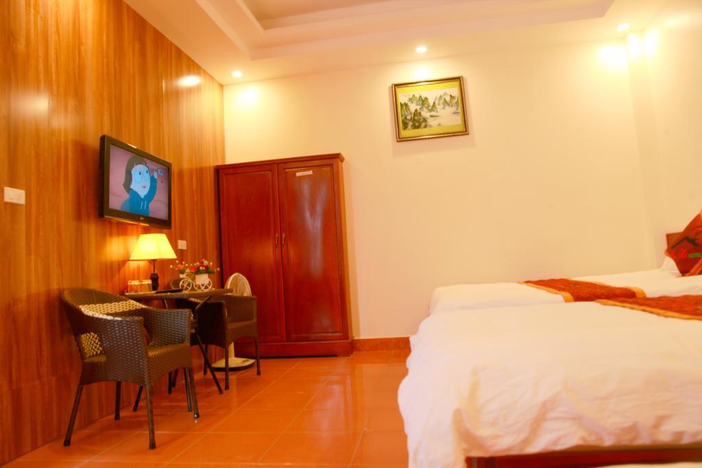 Son Ha Hotel